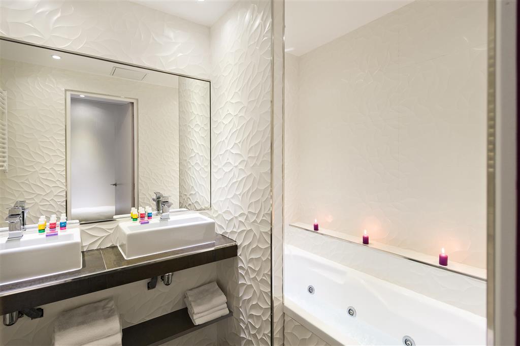 Guest Room Amenity