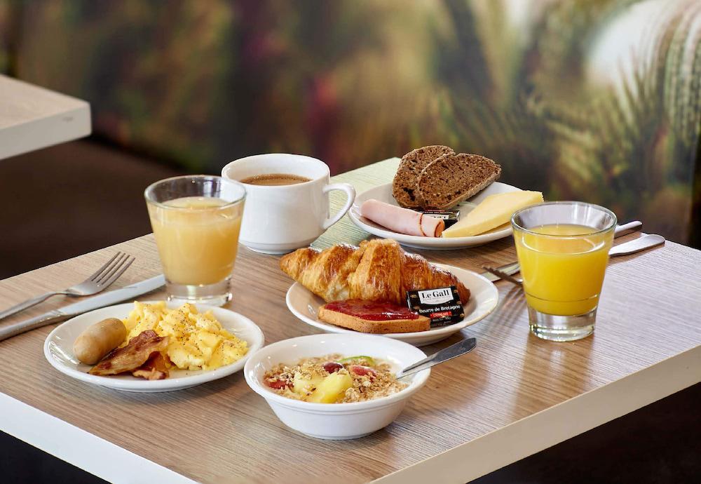Breakfast meal