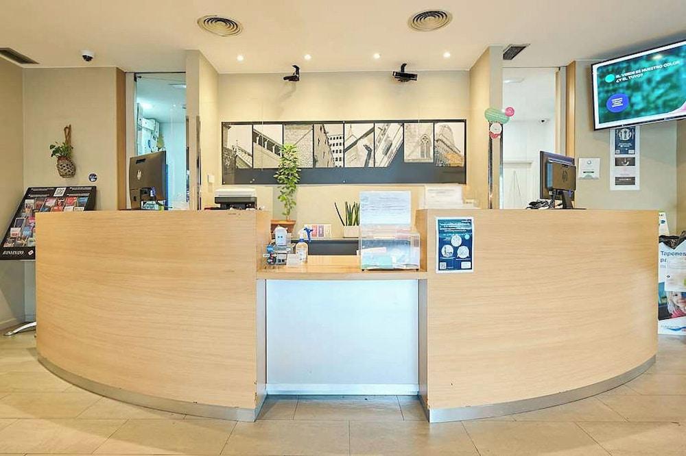 Travelodge Barcelona Cornella Fira