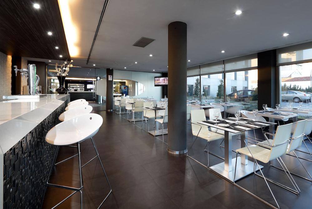 Coffee shop