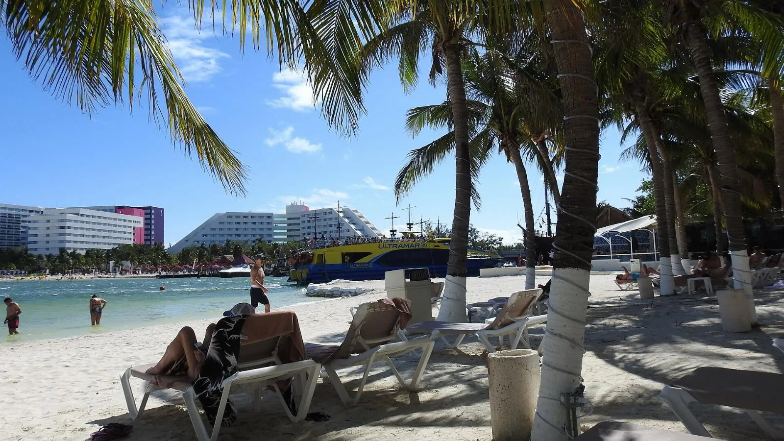 The beach of the Hotel Zone, Cancún
